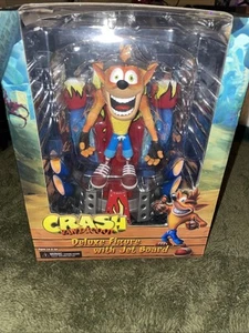Figura 2018 NECA Toys CRASH Bandicoot Deluxe 6" con Jet Board y 1 figura de choque - Imagen 1 de 11
