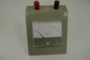 Meter mA Milli Amp Meter Moving Coil Lab Box Mounted 0 To 10mA Sifam B94636 - Picture 1 of 15