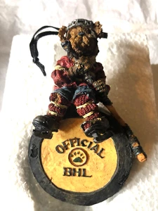 Boyd’s Bears Hat Trick Hockey Puck Christmas Ornament 1995 Mario #25718 - Picture 1 of 6