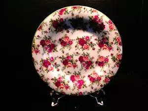 OLD COUNTRY ROSES Cream with Green Trim by ROYAL ALBERT  - Salad Plate - Picture 1 of 4