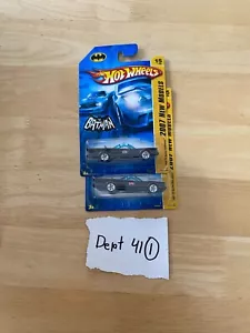 Menge 2 2007 Hot Wheels neue Modelle 1966 TV-Serie Batmobil #15/36 schwarz Robin - Bild 1 von 4