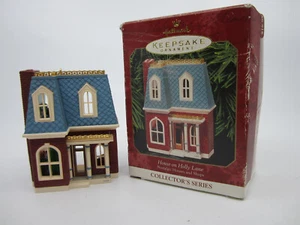 Hallmark Nostalgic Houses & Shops "House On Holly Lane" 1999 NIB #17 - Picture 1 of 5