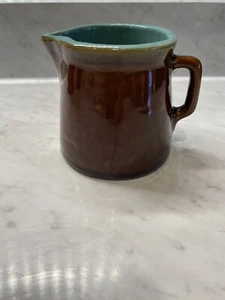 Red Wing Pottery Oomph Creamer Pitcher Syrup USA Vintage 3.5" - Picture 1 of 3