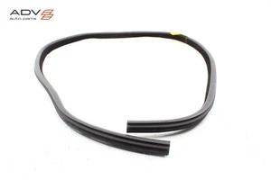 2018-23 LAND ROVER RANGE ROVER VELAR REAR RIGHT DOOR BODY WEATHERSTRIP SEAL OEM - Picture 1 of 4