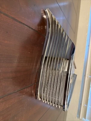 1967 Chrysler New Yorker LH conjunto de luz de estacionamento superior  - Imagem 1 de 4