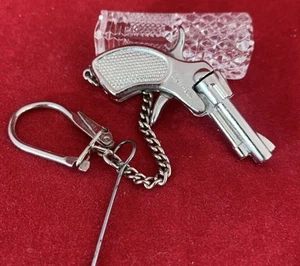 REDONDO SUPER BUM CAP PISTOL MADE SPAIN VINTAGE MINIATURE TOY METAL KEYRING NEW - Imagen 1 de 16