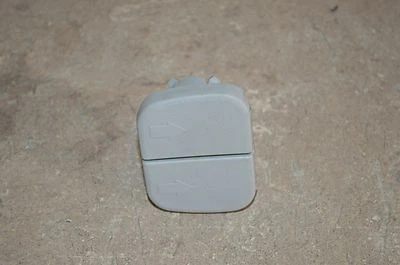 98-03 MERCEDES BENZ ML320 ML430 CABEZAL REVESTIMIENTO CLIP  Foto 1 de 2