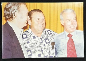 Joe Dimaggio Pictures Navy Conference 1975 Plus Ticket Stub 1987 Yankee Stadium - Picture 1 of 12