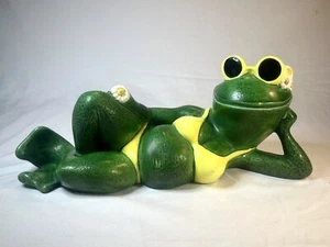 VTG Arnel’s? Ceramic Bikini Frog w/ Flowers & Sunglasses Garden Beach Figurine - Picture 1 of 6