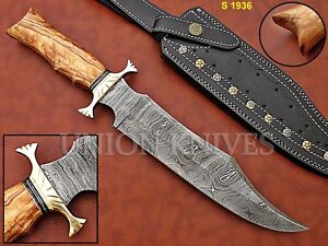 CUSTOME HAND MADE DAMASCUS STEEL HUNTING KNIFE WITH OLIVE WOOD HANDLE.