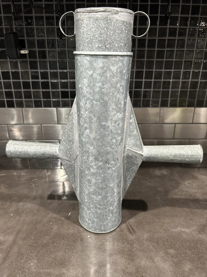 "Prensa de pastelería de galletas de hojalata y émbolo de metal decorador hornear primativo de colección 13x12""" Foto 1 de 4