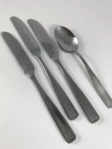 HAMPTON SILVERSMITHS Stainless "FLARE" TEASPOON + 3 SOLID DINNER KNIVES Glossy - Picture 1 of 2