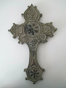 Decorative Resin Wall Cross With Gray Wash Glaze 12.5" Tall Plaque Vintage AZ20 - Picture 1 of 8