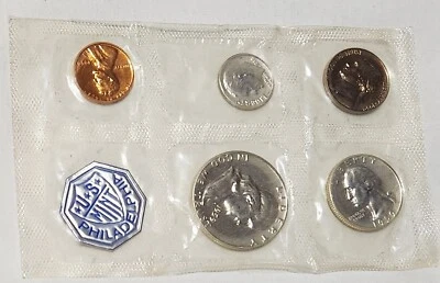 1959 Plain Mint Set Kennedy Half Quarter Dime Nickel Penny Still Sealed - Image 1 of 4