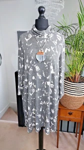 M&S COLLECTION Ladies Soft touch short dress or tunic PLUS size 22 XL Stylish - Picture 1 of 8