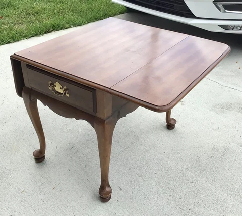 Hammary end table / coffee table foldable Cover