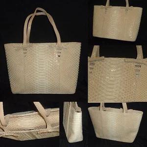 STUART WEITZMAN - RUSSELL & BROMLEY HANDBAG - VERY GOOD ORDER - Picture 1 of 8