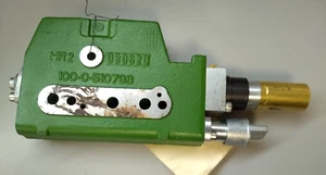 Genuine John Deere Selective Control Valve - AL209365, alt pn AL231715 (b144) - Picture 1 of 5