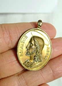 ANTICA MEDAGLIA DEVOZIONALE RELIGIOSA ALTO RILIEVO MINT SALVATOR MUNDI MARCHIATA - Foto 1 di 5