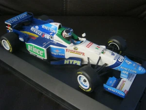 1:18 Benetton Renault B196 G. Berger 1996 Minichamps in Brandnew Showcase - Picture 1 of 3