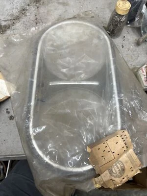 Nuevo de Lote Antiguo OEM Bisel de Faro AMC 1963 1964 Rambler Todavía en Bolsa Foto 1 de 2