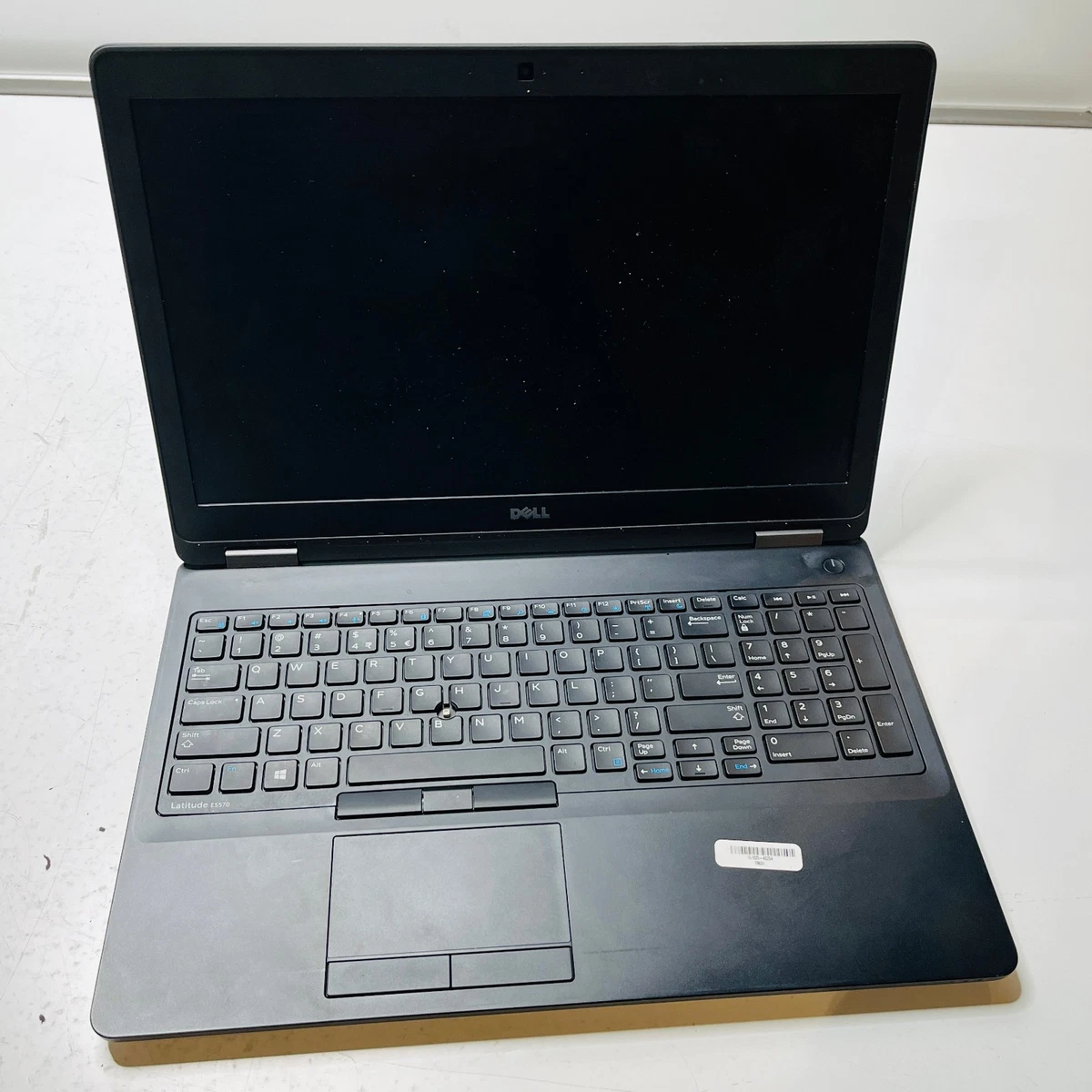 Dell ノートPC i5-6300HQ 4GB 128GB SSD Dell ノートPC i5-6300HQ 4GB