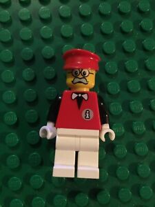 LEGO- LEGO STORE EMPLOYEES- MINIFIGURE- YOU PICK FROM LIST- YOU CHOOSE MINIFIG