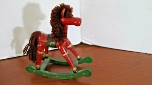 7" x 6" Red & Green WOOD ROCKING HORSE w/ YARN MANE & TAIL Christmas Decoration - Picture 1 of 3