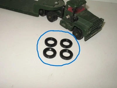 C35 CORGI, 4X Engraved Tires "Corgi" Truck After 65... 20/12 - Image 1 of 4
