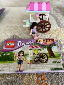 LEGO FRIENDS: Ice Cream Stand (30106) **ORIGINAL BOX NOT INCLUDED**