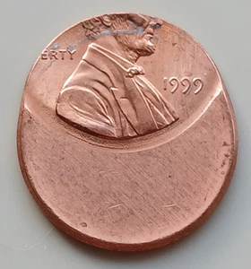 1999 50% Off Center Error Lincoln Penny Uncirculated - Picture 1 of 2