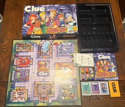 Juego de mesa CLUE Scooby Doo 50 aniversario falta 1 carta Foto 1 de 4