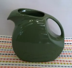 Fiestaware Salbei großer Scheibenkrug Fiesta Rentner grün Wasserkrug - Bild 1 von 4