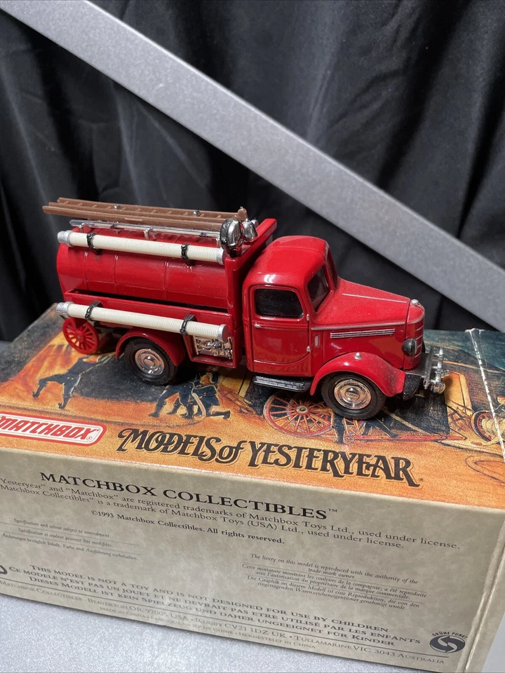 1939 Bedford Tanker Matchbox Fire Engine Series YFE04 ~ 1993 Diecast - Image 1 of 1