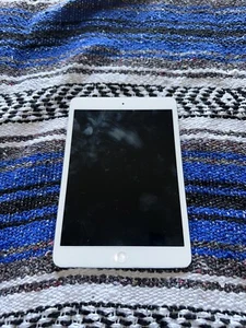 AS IS! Apple iPad Mini A1432 1st Gen. 16GB White *LOCKED* Read Description !!! - Picture 1 of 3