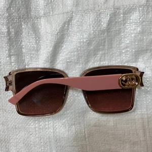 CHANEL Sunglasses - FOR PARTS ONLY - Picture 1 of 12