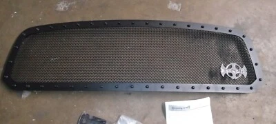 Rejilla Royalty Core 2013-2018 Dodge Ram 1500 Foto 1 de 3