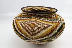 Hand Woven Large Rainbow Color Basket Made By Wounaan And Emberá Panama Indians. - Picture 1 of 6