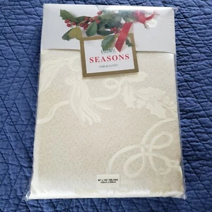 NWT ivory holly pattern tablecloth 60 x 102 inches rectangular Christmas - Picture 1 of 8