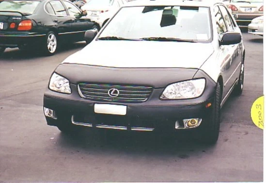 Sujetador con máscara frontal Colgan 2 piezas. Se adapta a Lexus IS300 2001-2005 con placa de licencia Foto 1 de 1