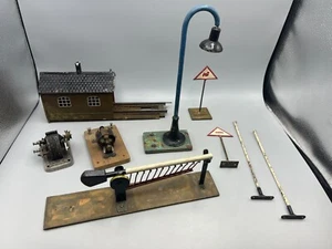 Lot of 9 Antique Toy Train Accessories Lamp / Crossing Gate / Signs / Poles - Picture 1 of 13