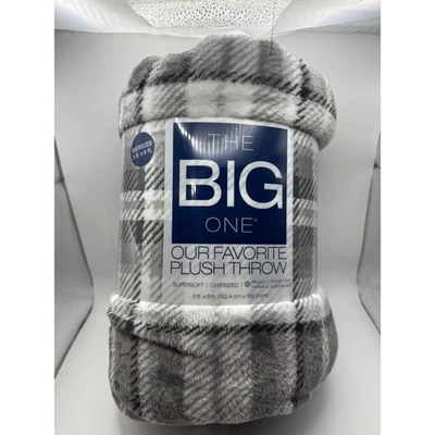 The Big One Oversized Supersoft Plush Throw Blanket Gray White Plaid Cozy - Image 1 of 3
