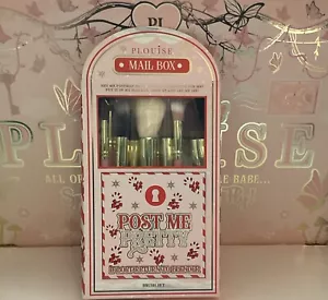 P Louise Post Me Pretty Brush Set 10 Pieces NEW - Picture 1 of 4