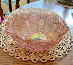 VINTAGE LE Smith Pink Carnival Glass Heritage Fruit Bowl 8” Beautiful Cut Glass - Picture 1 of 16