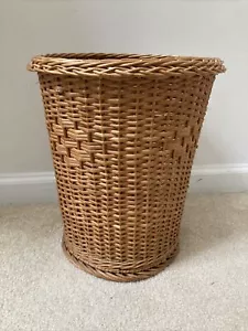 Vintage Wicker Rattan Woven Waste Basket Trash Primitive Farmhouse Plant Planter - Picture 1 of 9