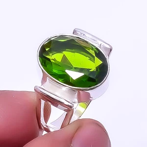 Peridot 925 Sterling Silver Ring s.7 R7488-17 - Picture 1 of 1