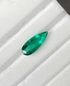1.95CTS Emerald Teardrop, 14.8x5.9mm Loose Emerald Pear, Natural Emerald. - Picture 1 of 10