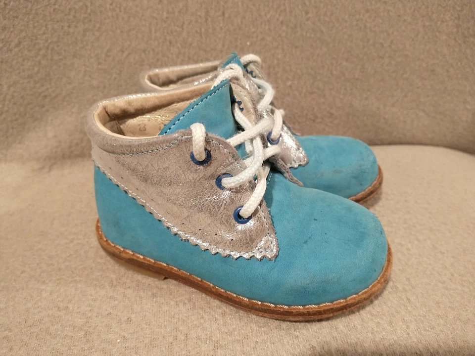Kotofey Niñas Niños Pequeños Azul Plata Botas Zapatos Talla 21 EE. UU. 5,5 Foto 1 de 4