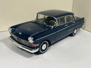Opel Kapitan - 1:24 - Foto 1 di 6
