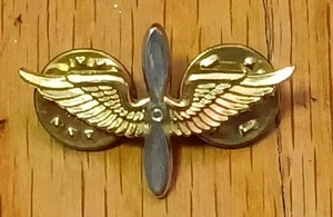 Vintage Aviation Propeller & Wings Lapel Pin - Picture 1 of 8